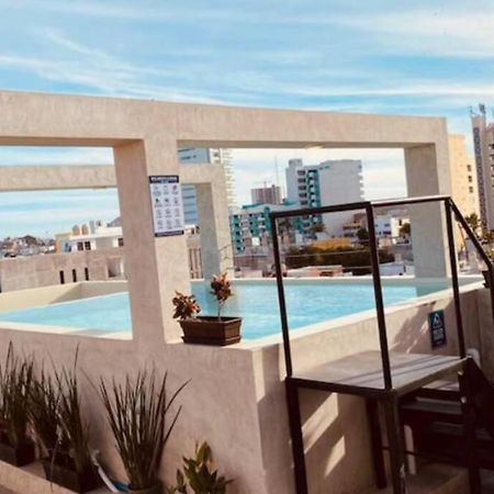 Soho 15 A Una Cuadra Del Malecon Y Playa ماساتلان المظهر الخارجي الصورة